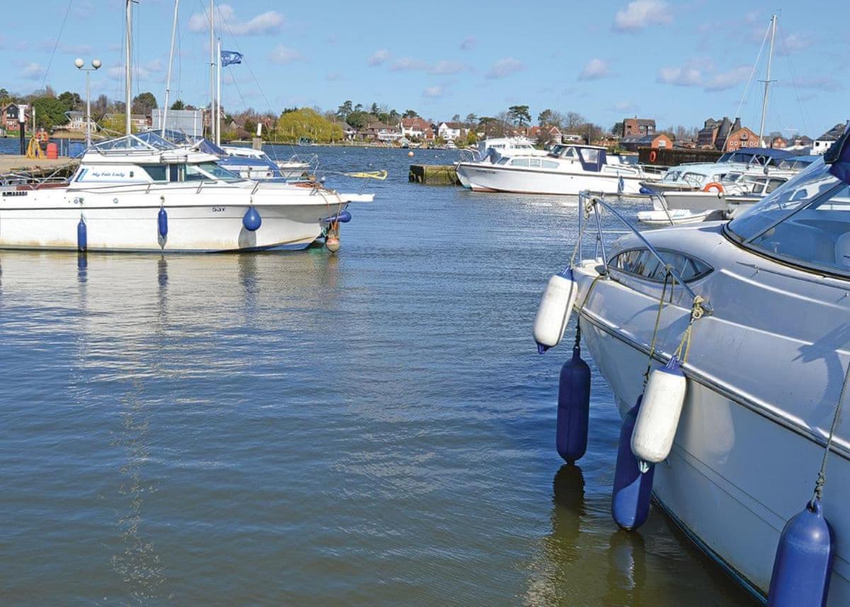 Hotel Broadlands Park And Marina Pakefield Exteriér fotografie